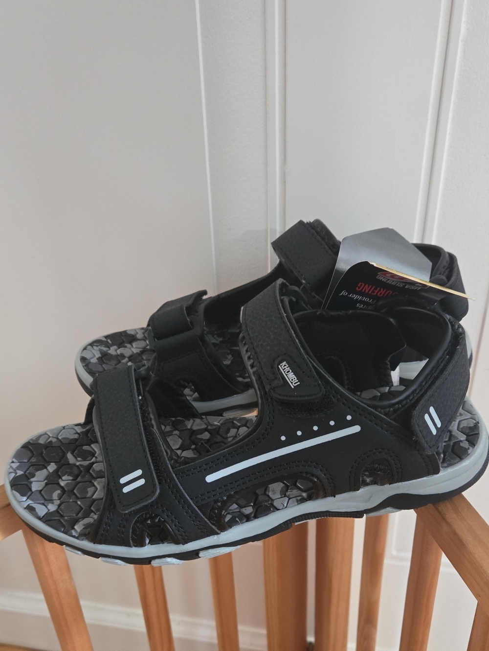 KHOMBU Black Sport Sandals with Adjustable Straps
